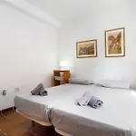 Lucila 科拉雷侯